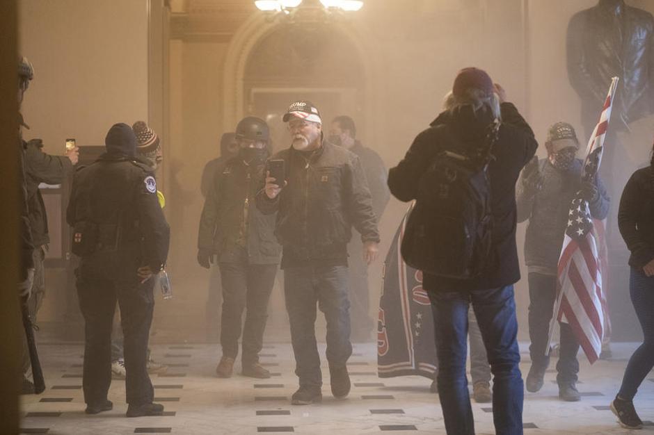 Protesti Kapitol Washington zasedba trump | Avtor: Epa