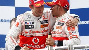 Button in Hamilton imata letos vsak po dve zmagi. Pred deseto dirko sezone je ra