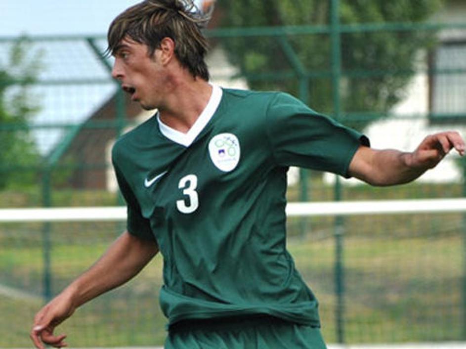 Alen Vučkić, starejši brat Harisa, je dosegel prvi gol za Slovenijo.
