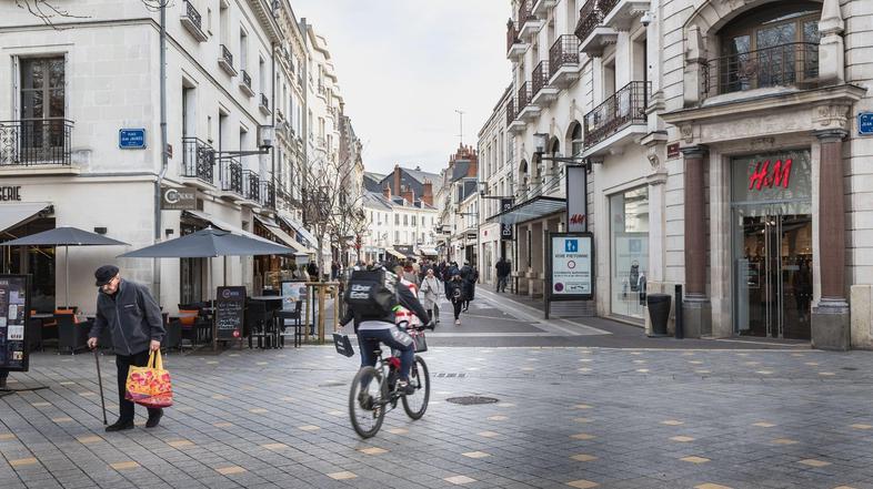 zima ulica v francoskem mestu