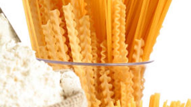 Če ste na dieti, ogljikovih hidratov z jedilnika nikar ne črtajte, ampak jih le 