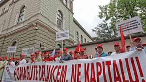 Vlada je potrdila izhodišča za pogajanja s sindikati javnega sektorja, potem ko 