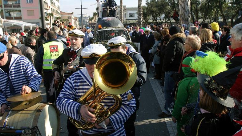 Na koprski sobotni povorki bo na ogled 13 skupinskih mask in 15 vozov. Nedeljska