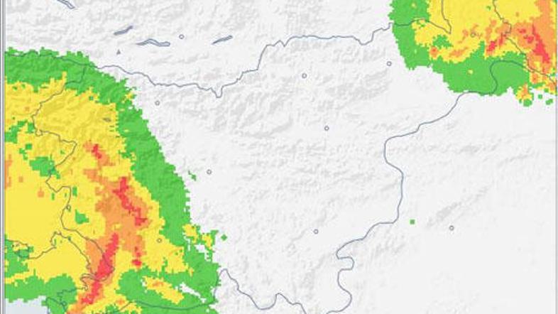 Radarska slika padavin ob 22.10.