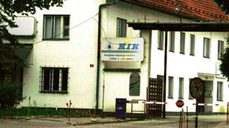 Delavci KIK Kamnik bodo stavkali še štiri dni.