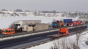 Preverjen tovornjak na štajerski avtocesti.