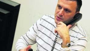 "Zaradi težavnega in nevarnega terena v akciji niso bili uporabljeni reševalni p