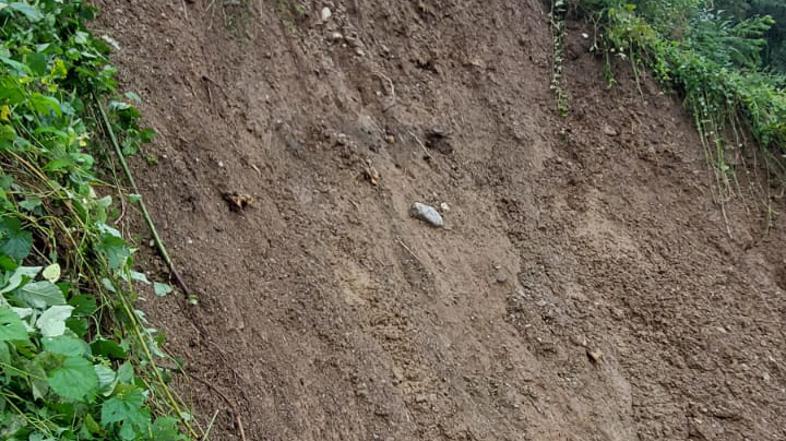 zemeljski plaz v Baški grapi