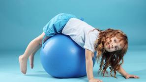 Otroci s tovrstno vadbo izboljšajo samozavedanje, tako od znotraj kot na zunaj. 