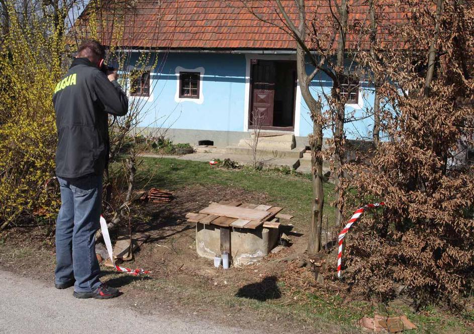 vodnjak, smrt, deklica