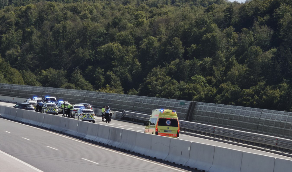 Drama na AC dobiva nove razsežnosti: "Večkrat se je hotel zaleteti v avto"