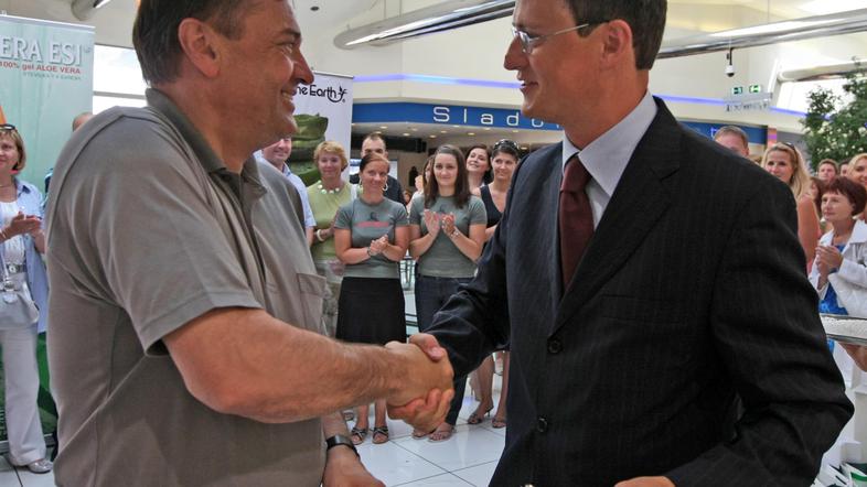 Na MOL, ki jo vodi Zoran Janković, in direktor LL Marko Jaklič zatrjujejo, da so