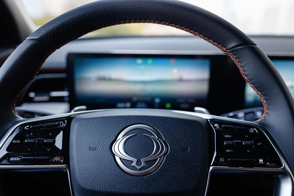 SsangYong Torres EVX