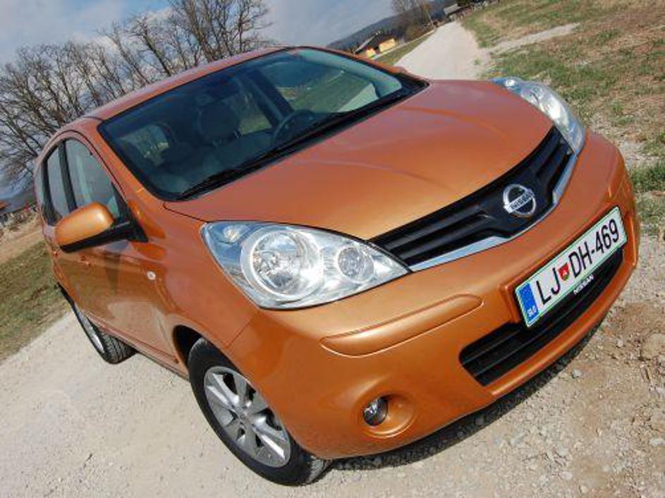 Nissanov malček note navdušuje s prostornostjo.