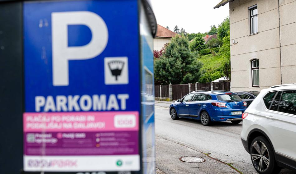 Po vsem tem so se ponoči spravili na parkomate