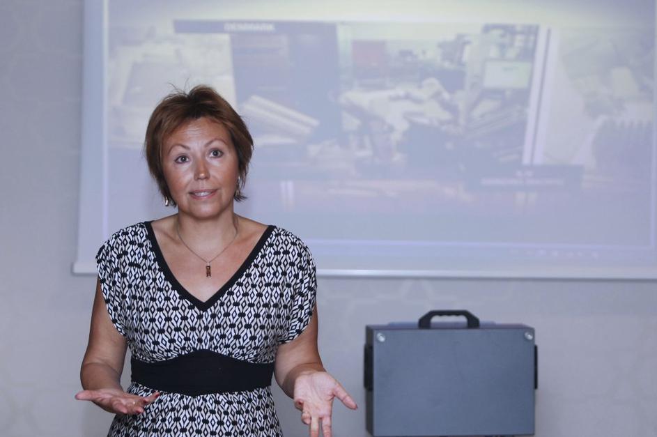 Predstavitev delovanja robotov podjetja Universal Robots.