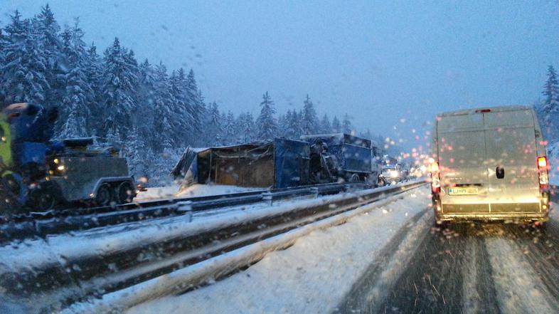 Nesreča na primorski avtocesti 