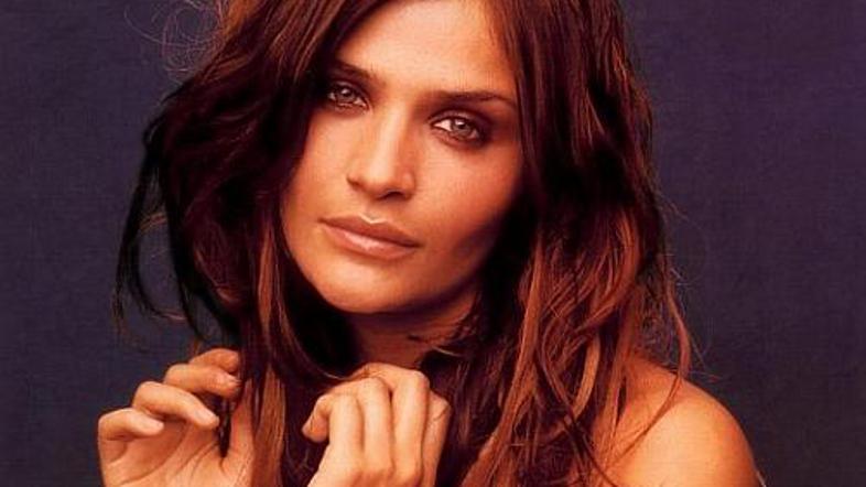 Lepa in Zemlji naklonjena ...