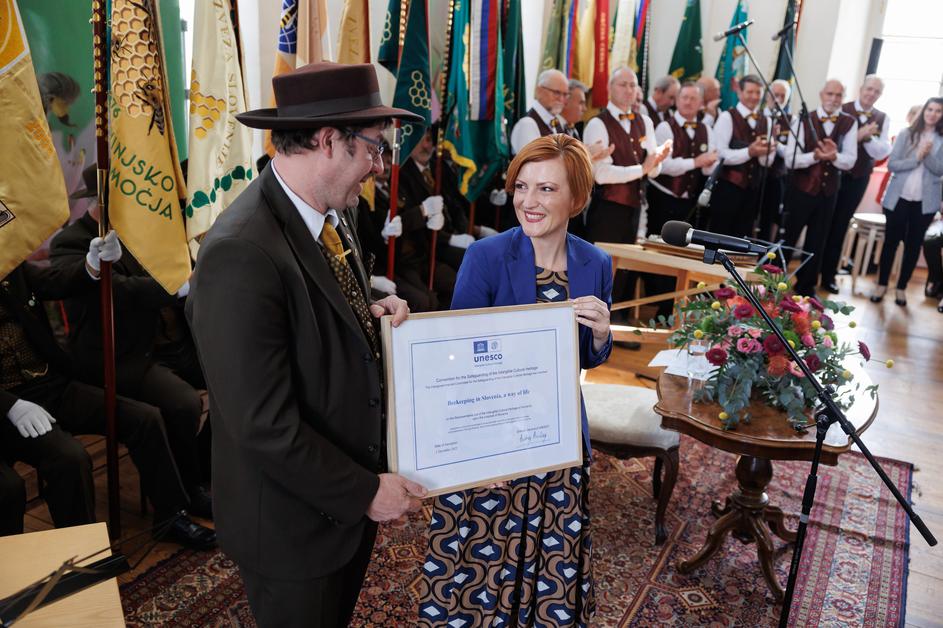 Slovensko čebelarstvo, Unesco, listina,