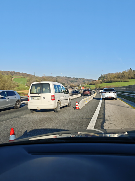 Ozek sredinski pas na dolenjski avtocesti