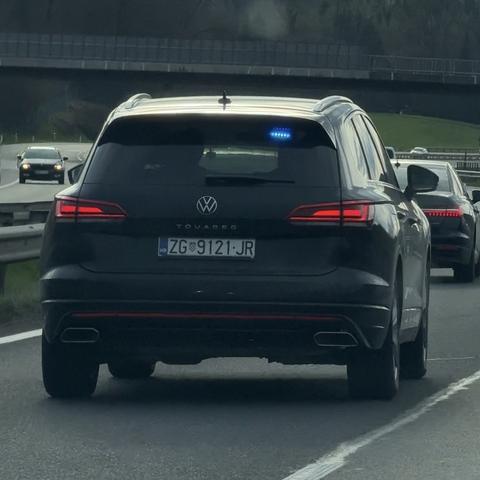 Tuji varnostni organi - uporaba signalnih znakov