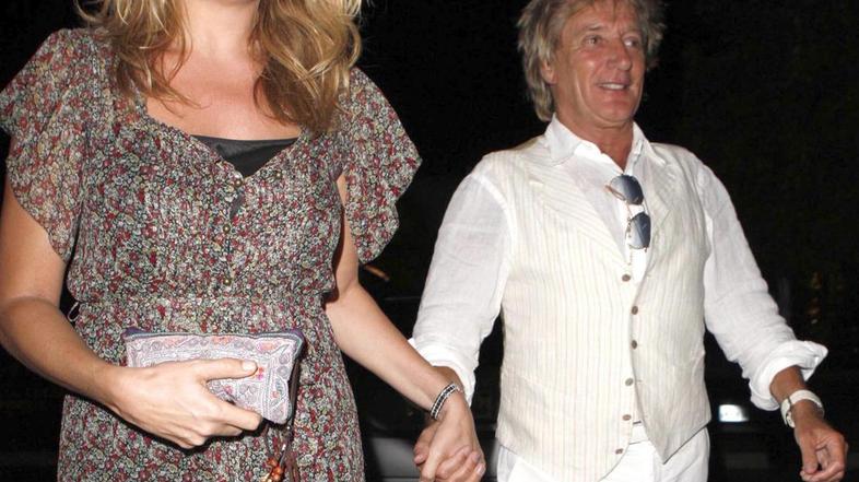 Zakonca sta si sprva želela deklico, a sta nad drugim sinom več kot navdušena. (