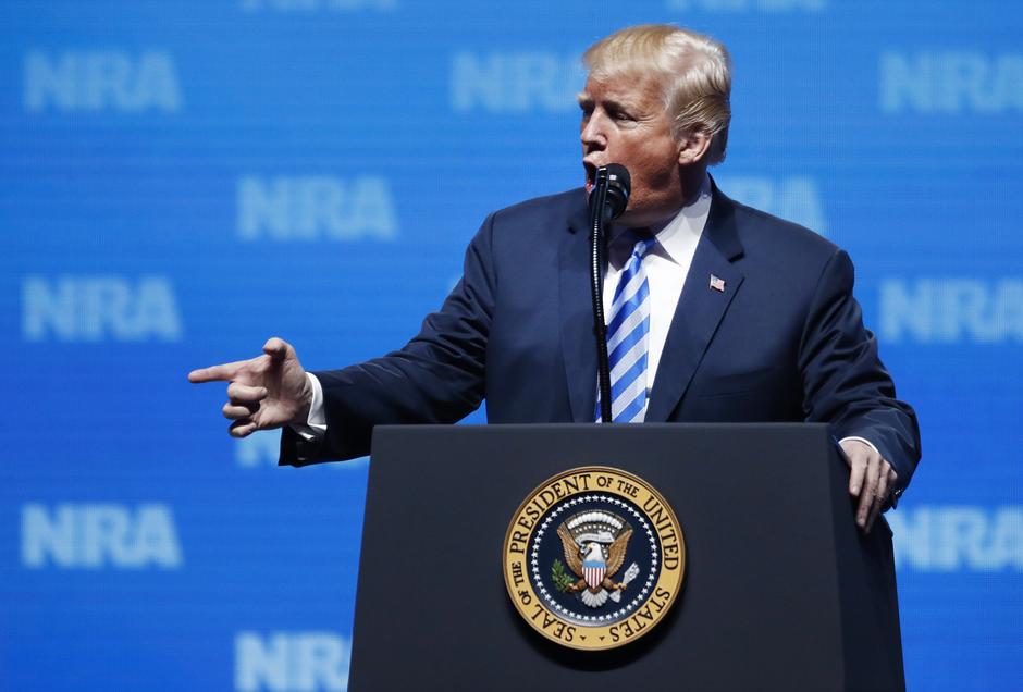 Donald Trump na konferenci NRA | Avtor: epa