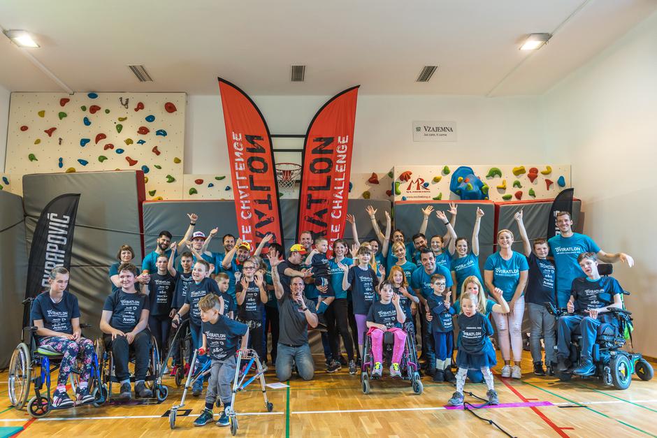 Mini oviratlon | Avtor: Damjan Končar