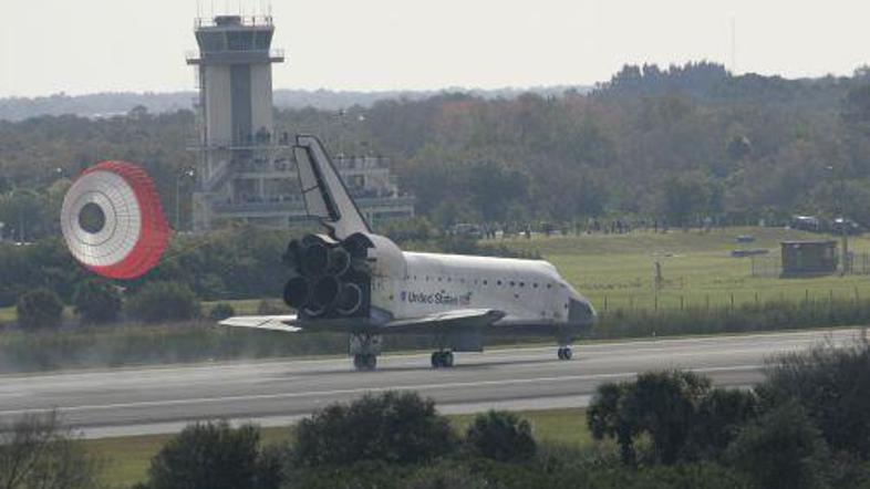 S pristankom je Atlantis končal osem milijonov kilometrov dolgo pot.