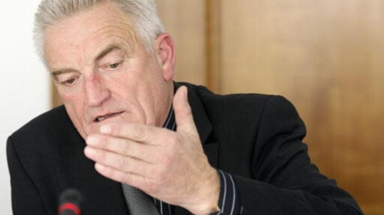 Miklavčič meni, da se premalo pozornosti in pohval nameni dobrim zdravnikom. (Fo