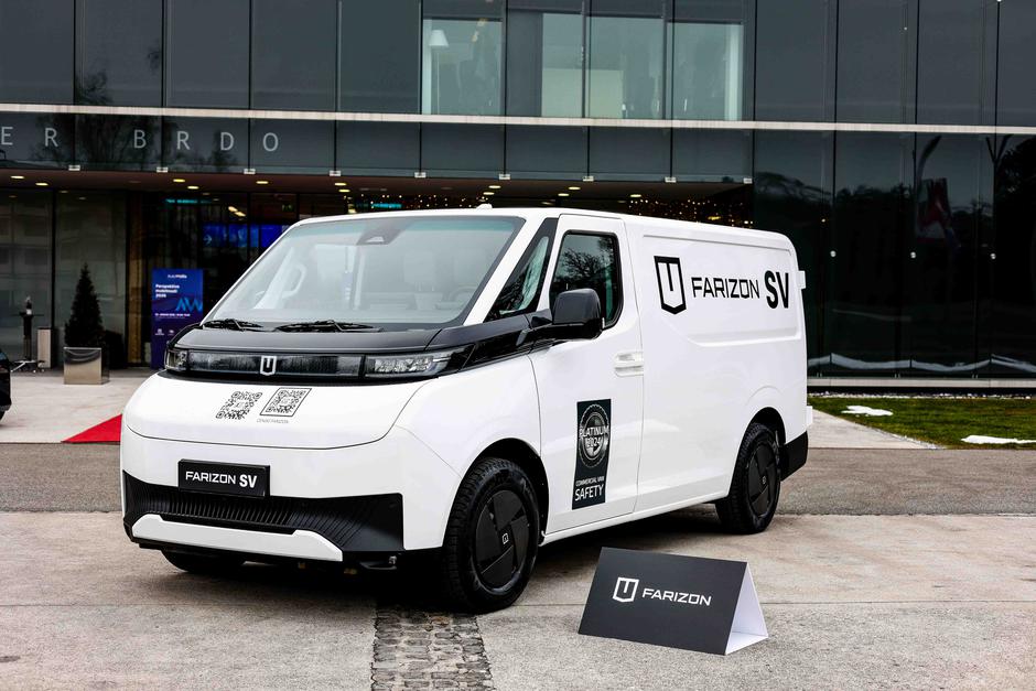 AutoWallis | Avtor: Saša Despot