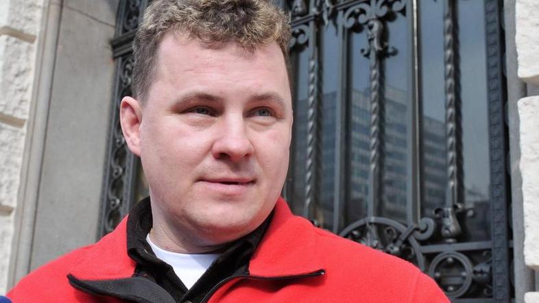 Kdo s smrtjo grozi Marku Ulčarju, sinu umorjene Ljubice Ulčar, policija raziskuj