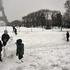 Sneg v Parizu