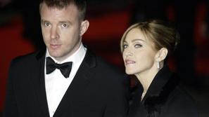 Z režiserjem Guyem Ritchiejem sta bila poročena osem let. (Foto: Reuters)