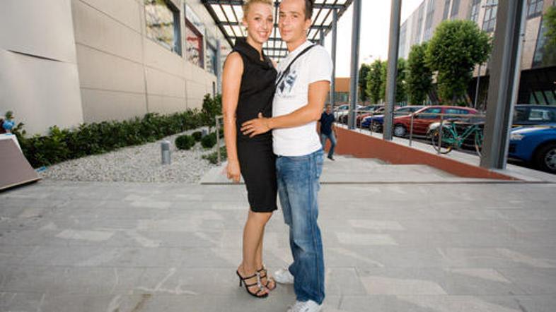 Sara si bo povečala oprsje po slikanju za moško revijo Playboy.