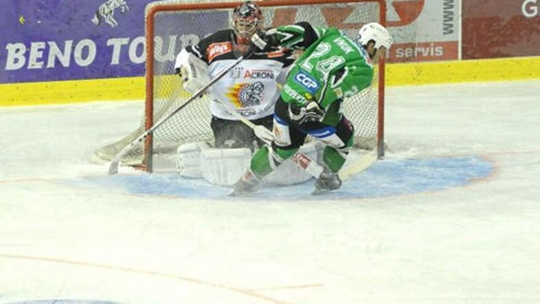 Andrej Hočevar je zbral 27 obramb in bil proglašen je bil za najboljšega igralca