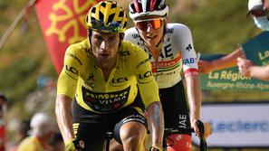 Šport: Odlična novica, tudi slovenska šampiona lahko lažje zadihata - Roglič, Pogačar