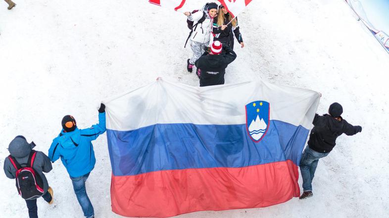 slovenija navijači kulm bad mitterndorf