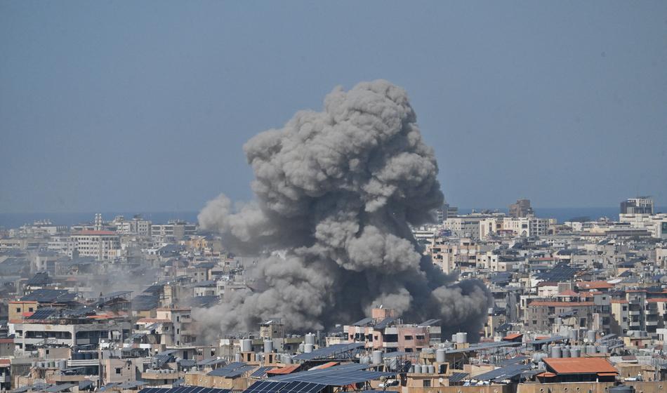 Vojna se zaostruje: Ranili predsednika in sprožili silovit val napadov