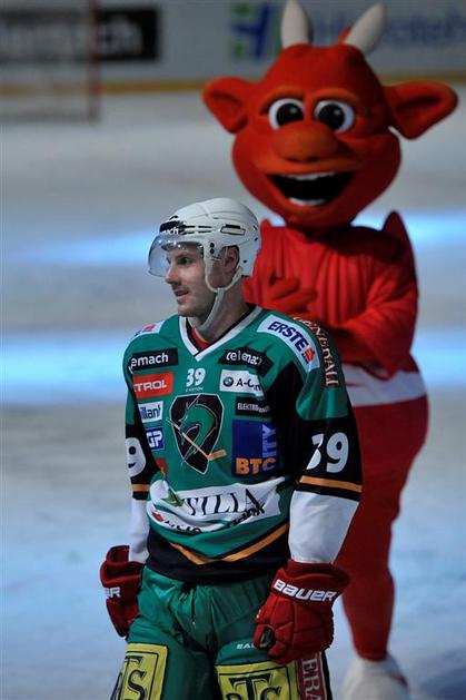 Telemach Olimpija Medveščak liga Ebel Bežigrad stadion Ice Fever Muršak