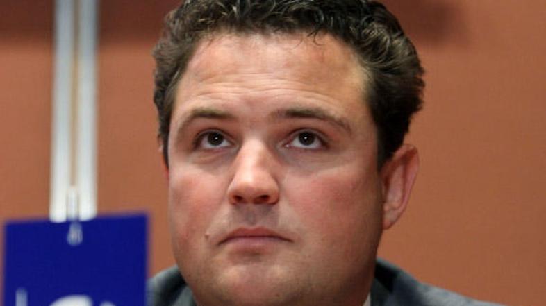 Posojilo je Zvonu odobril zdaj že nekdanji direktor DEM Damijan Koletnik.