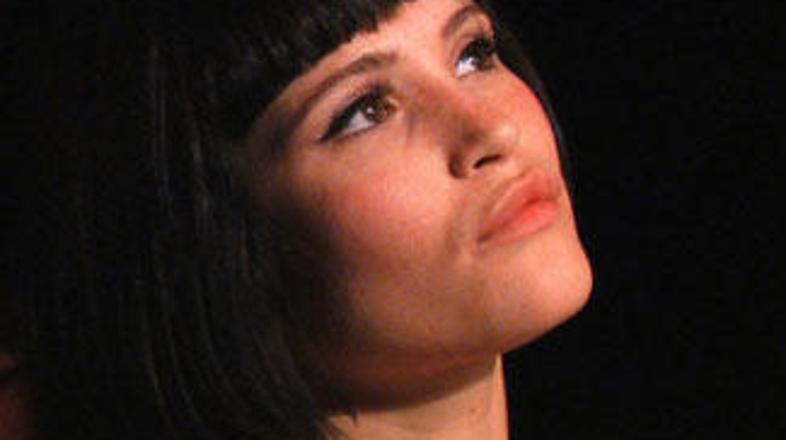 Mladenka se ne boji primerjanja s prejšnjimi Bondovimi dekleti.