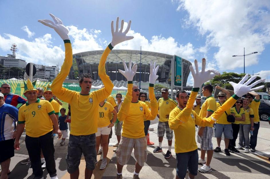 navijači Brazilija Italija Pokal konfederacij