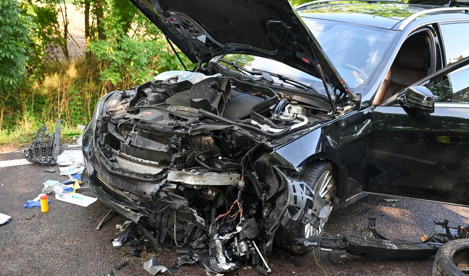 Huda prometna nesreča: Izgubil oblast nad vozilom, umrl na kraju