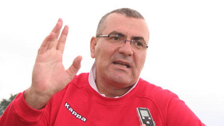 Jasmin Repeša je od leta 1995, ko je stopil na samostojno trenersko pot, vodil C