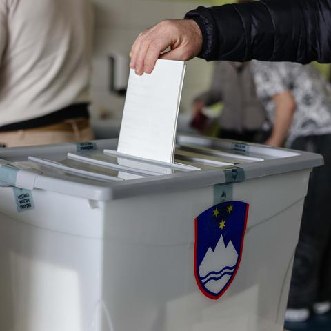 parlamentarne volitve 2026