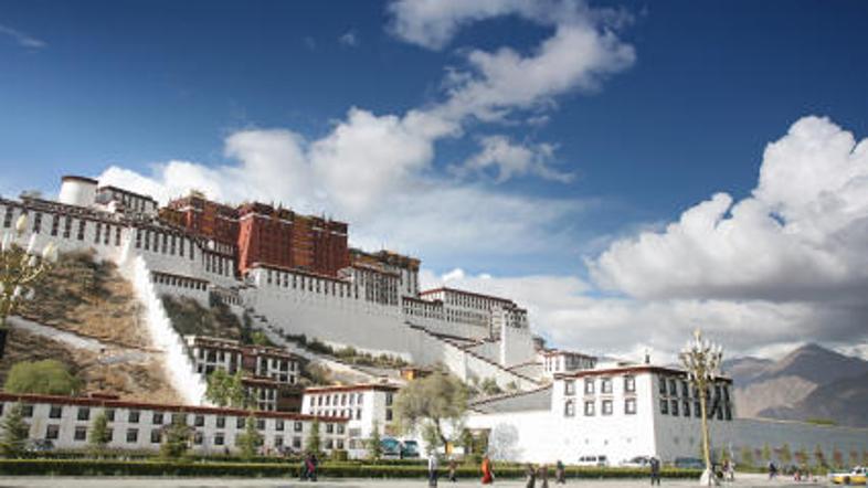 Tibet je spet odprt za tuje turiste.