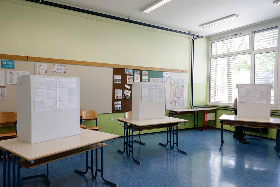 referendum o uveljavitvi zakona o dodatku k pokojnini za izjemne dosežke na področju umetnosti