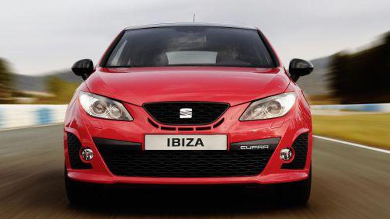 Obe novi izvedbi bodo izdelovali izključno v Seatovi matični tovarni v Martorell