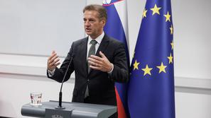 Robert Golob izjava po vladnem obisku v Novem mestu